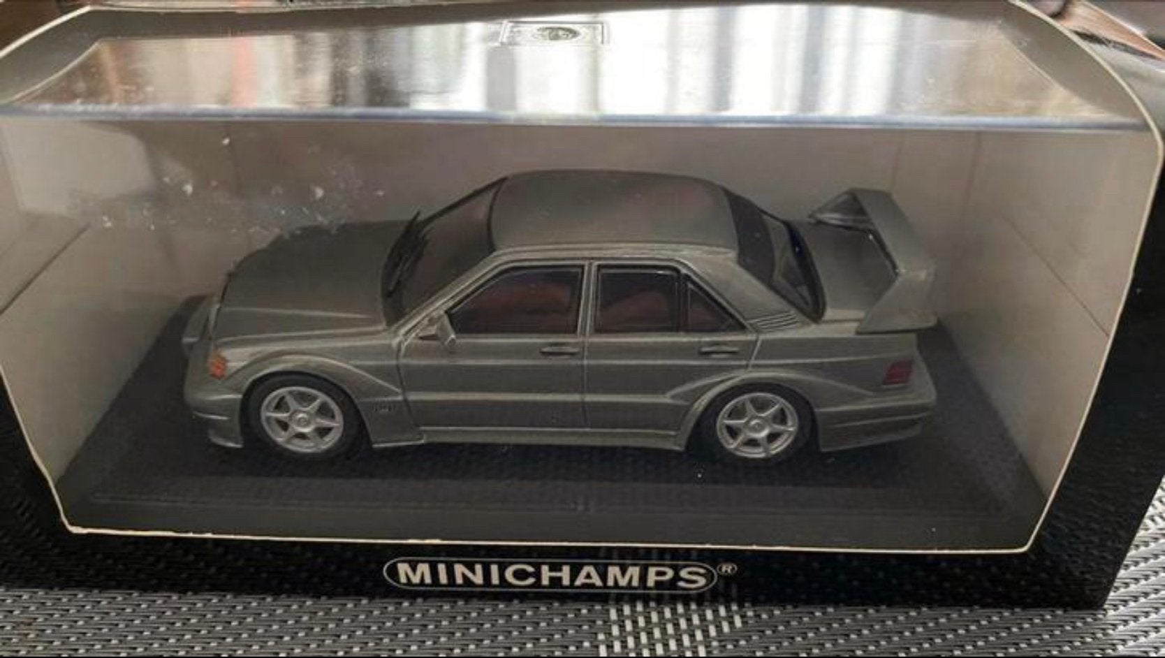 Nieuw in doos Mercedes w201 EVO II 2.5 16v streetversion, Ophalen, Nieuw, Auto, MiniChamps