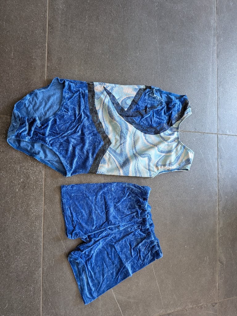 Turnpakje maat 152-158 met bijpassend broekje, Gebruikt, Blauw, Ophalen of Verzenden, Turnpak(je)