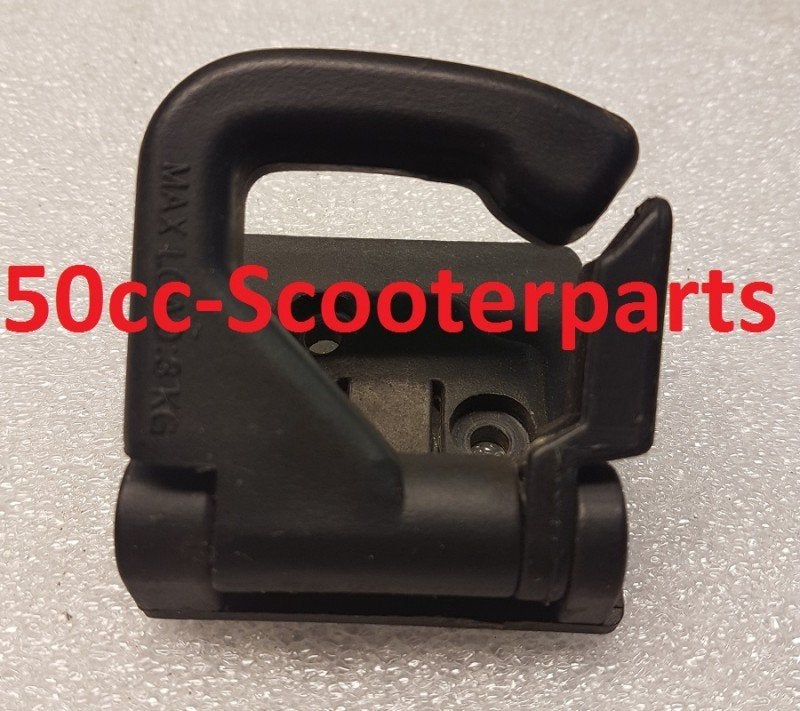 Helmhaak Kymco New Dink 8376A-KEBE-900 Gebruikt, Ophalen of Verzenden
