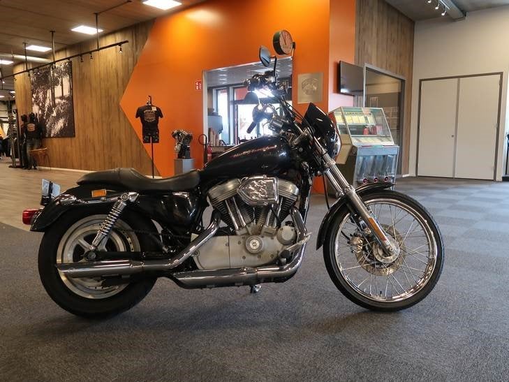Harley-Davidson XL883 C Custom (bj 2006), Motoren, Info@harley-davidson.com, Bedrijf, Laan van Vredenoord 33
2289 DA  Rijswijk ZH