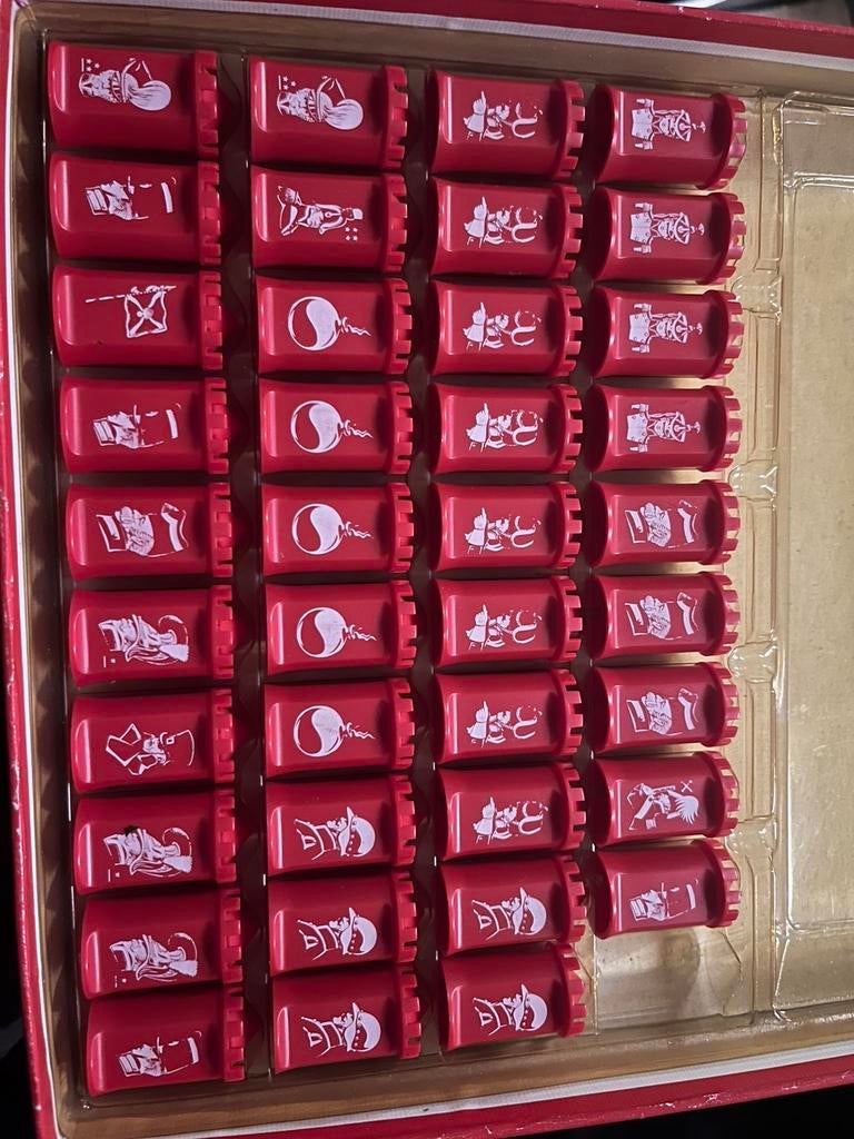 Stratego pion kwijt? Zie hiet los te koop 50 eurocent, Ophalen, Zo goed als nieuw