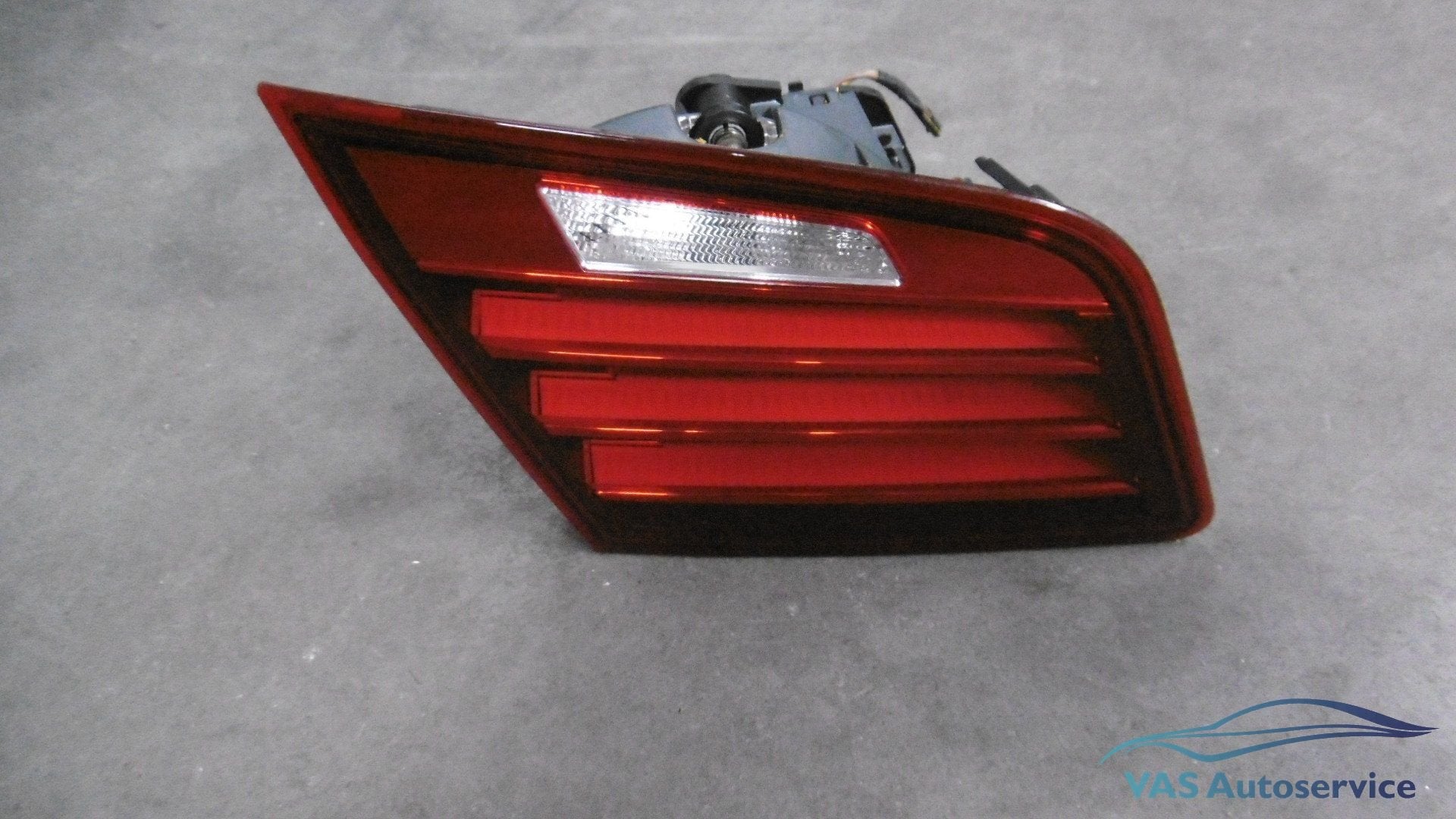 Achterlicht BMW 5-serie F10  Facelift LCI  links in klep 63, Gebruikt, -, Ophalen of Verzenden, -