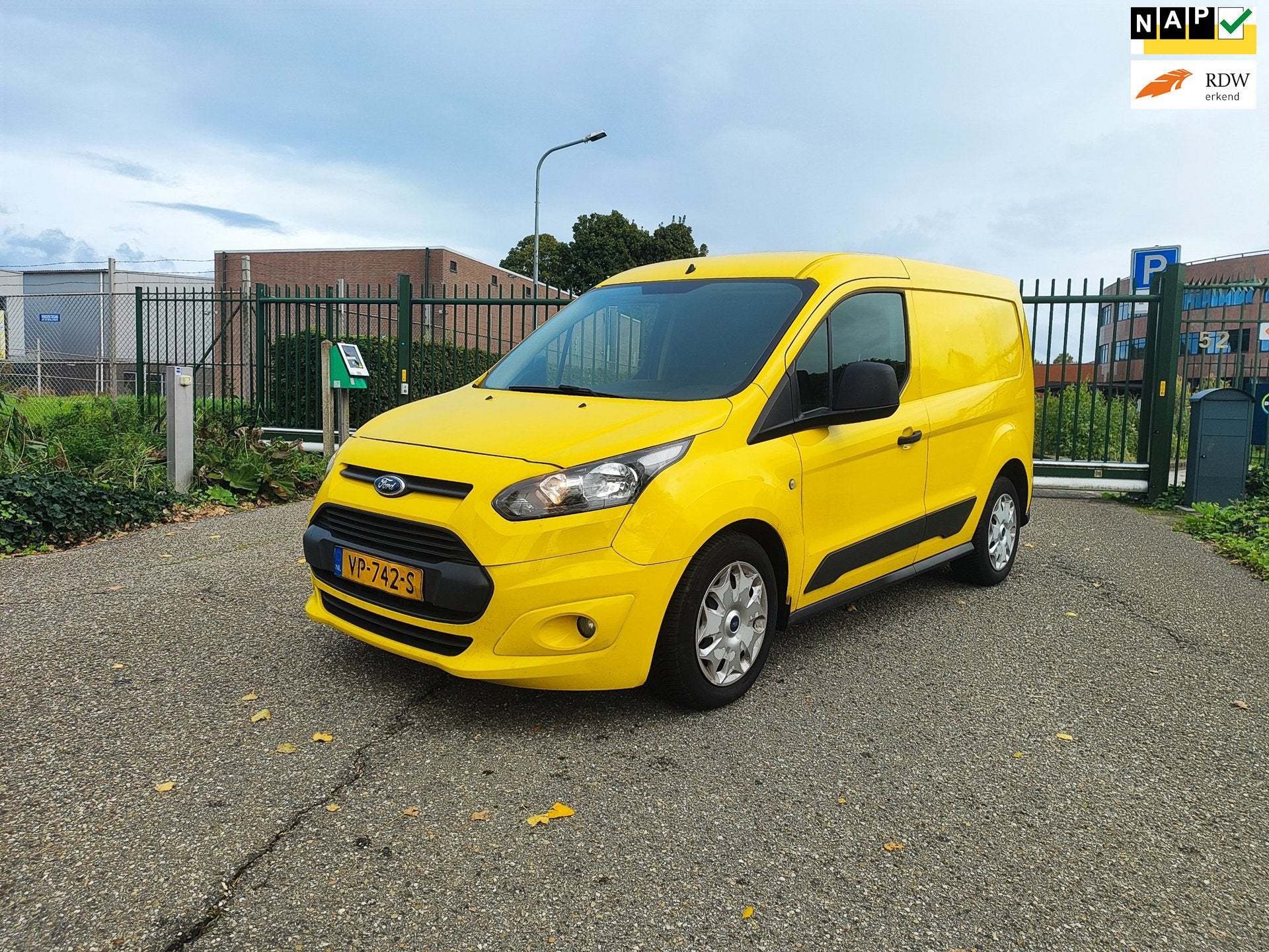 Ford Transit Connect 1.6 TDCI L1 Trend schade! Airco! Nap!, Euro 5, Stof, Zwart, 4 cilinders