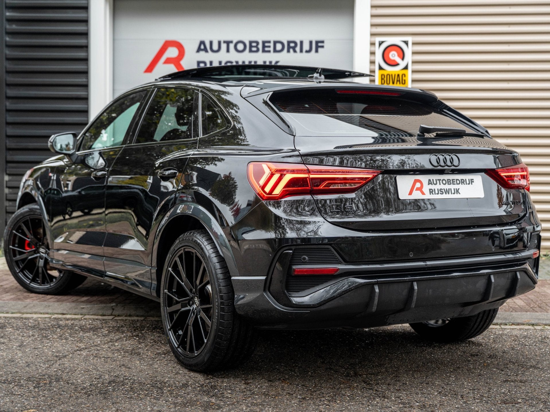 Audi Q3 Sportback 45 TFSI e S Edition Pano/Sfeer/Camera/Appl, Auto's, Dealer onderhouden, Parkeerassistent, Gebruikt, Euro 6