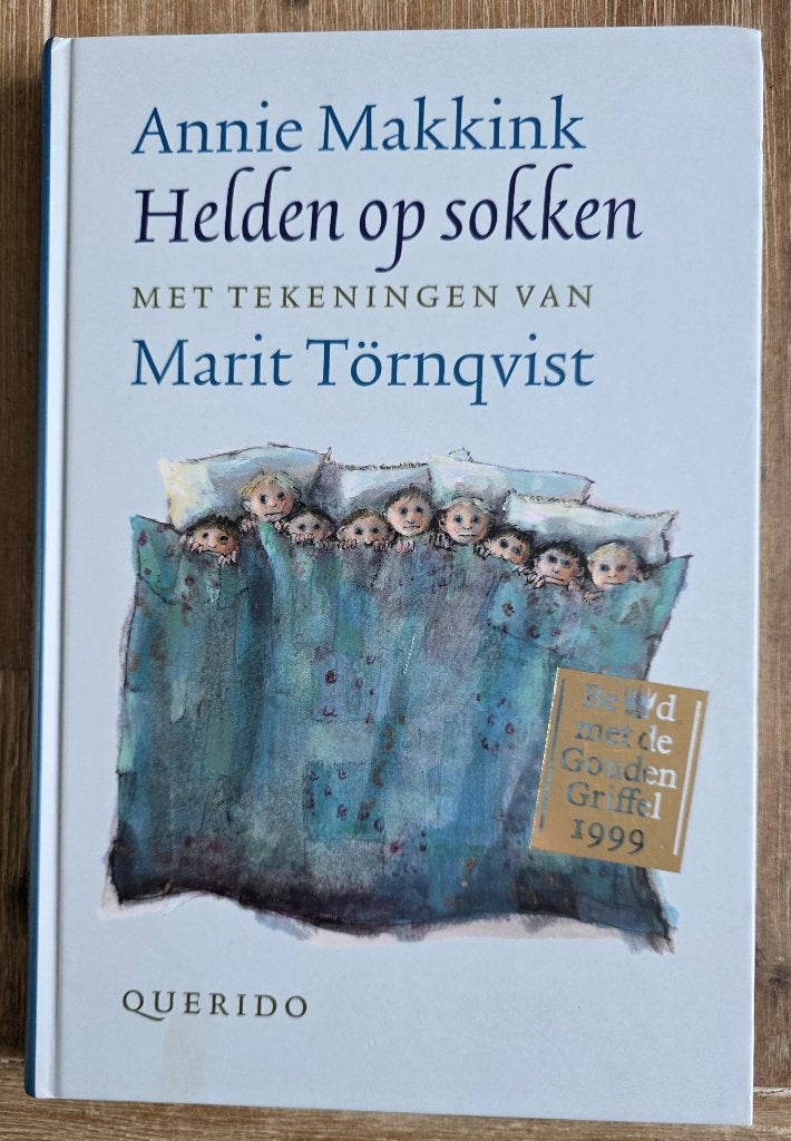 Helden op sokken - Annie Makkink - AVI 5, Ophalen of Verzenden, Zo goed als nieuw, Annie Makkink, Fictie algemeen