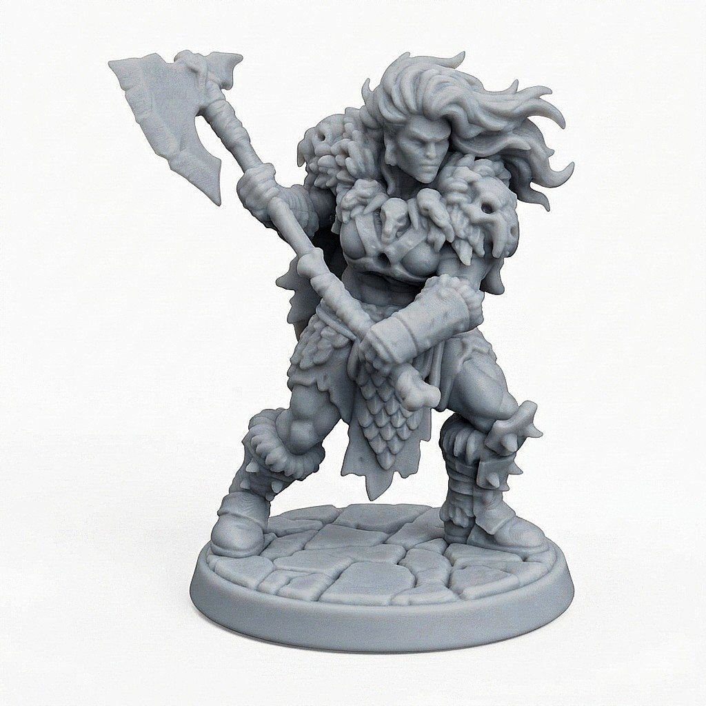 Barbaric woman Miniature D&D HQ dungeon's and dragons