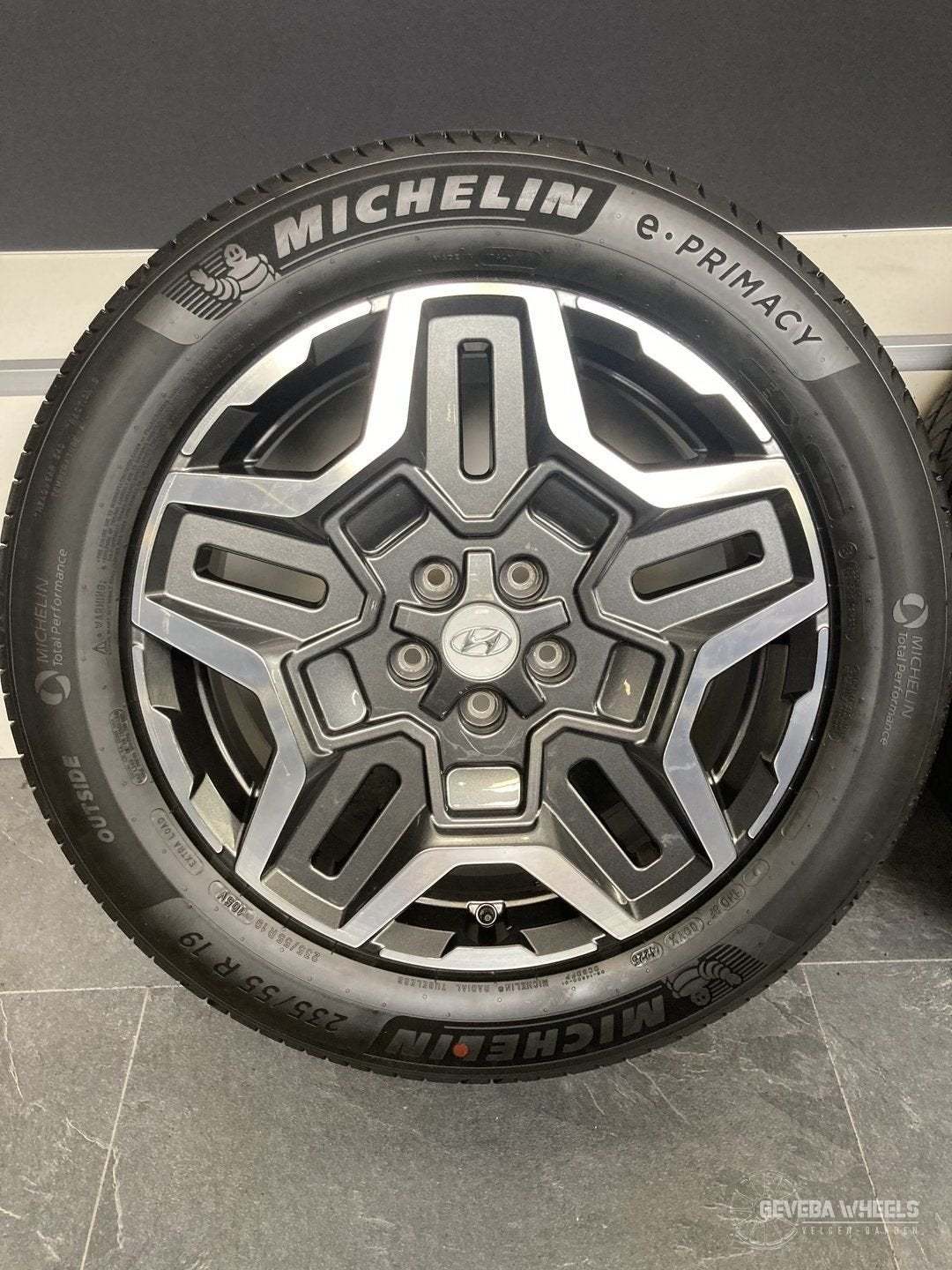 19” originele Hyundai Santa Fe velgen + banden 5x114.3 52910, Auto-onderdelen, 19 inch, Gebruikt, -, -