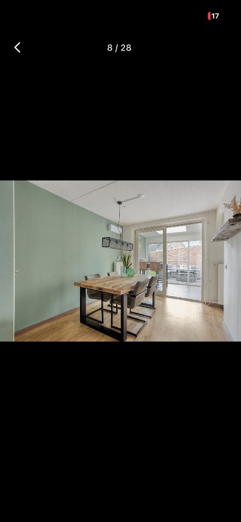 INDUSTRIËLE EET HOEK, tafel en stoelen, Ophalen, Industrieel, hout, metaal, 50 tot 100 cm, Zo goed als nieuw