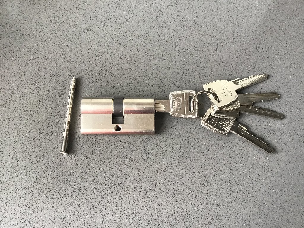 NEMEF veiligheidscilinder NF2 30/30 mm met 5 sleutels, Ophalen of Verzenden, Zo goed als nieuw, Overige materialen, Slot