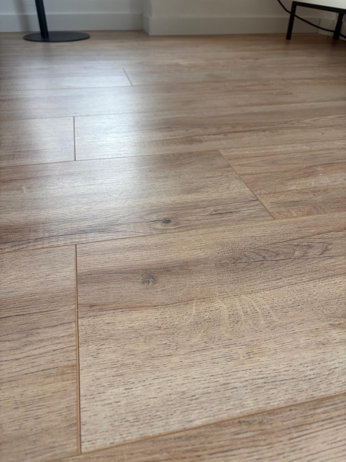 80m² Laminaat Vloer met Isosilence Ondervloer (21dB), 30 cm of meer, Ophalen of Verzenden, Zo goed als nieuw, 10 m² of meer