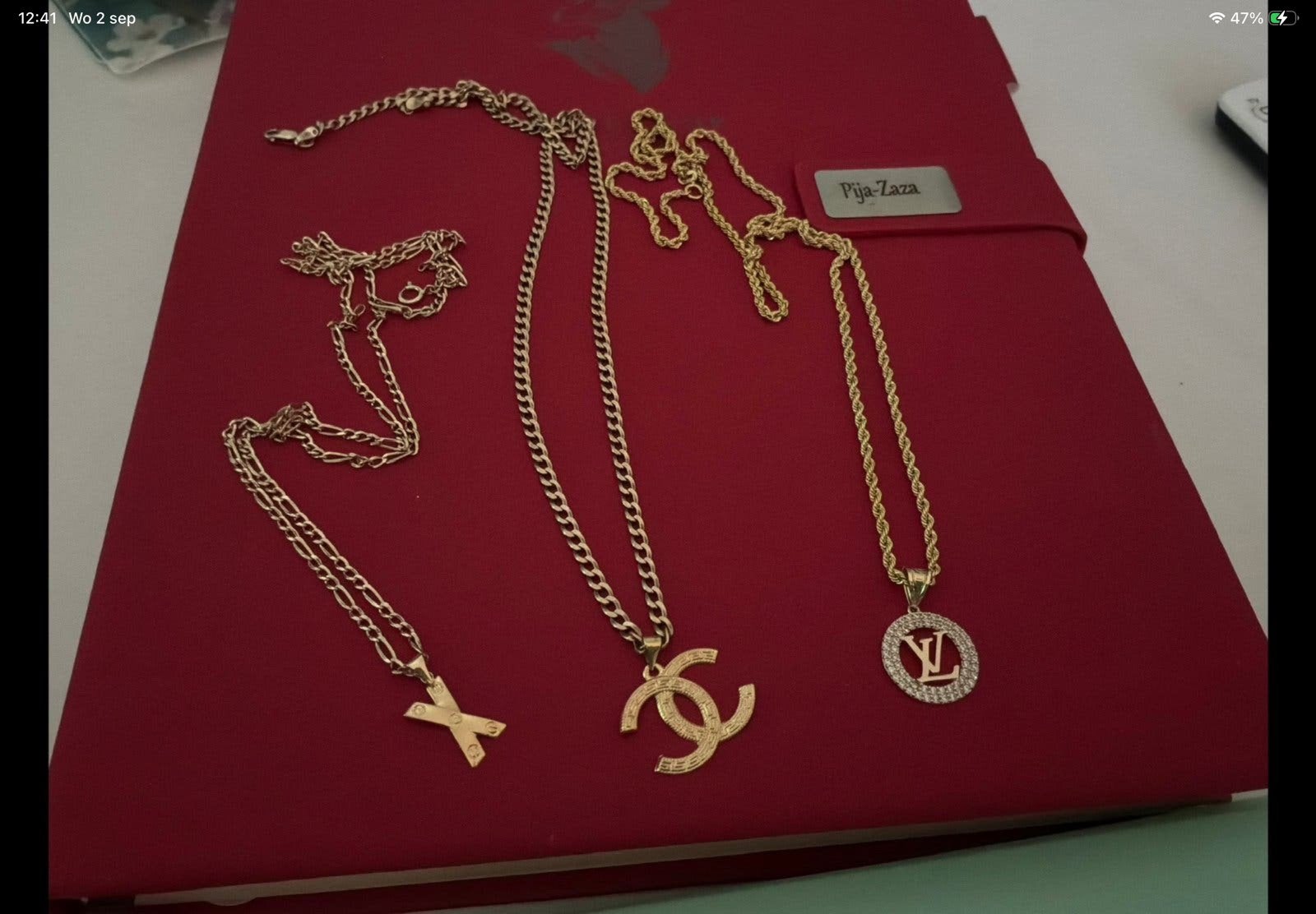 Foto 13 van Antieke Bloedkoraal ketting collier gouden slot 14 k goud