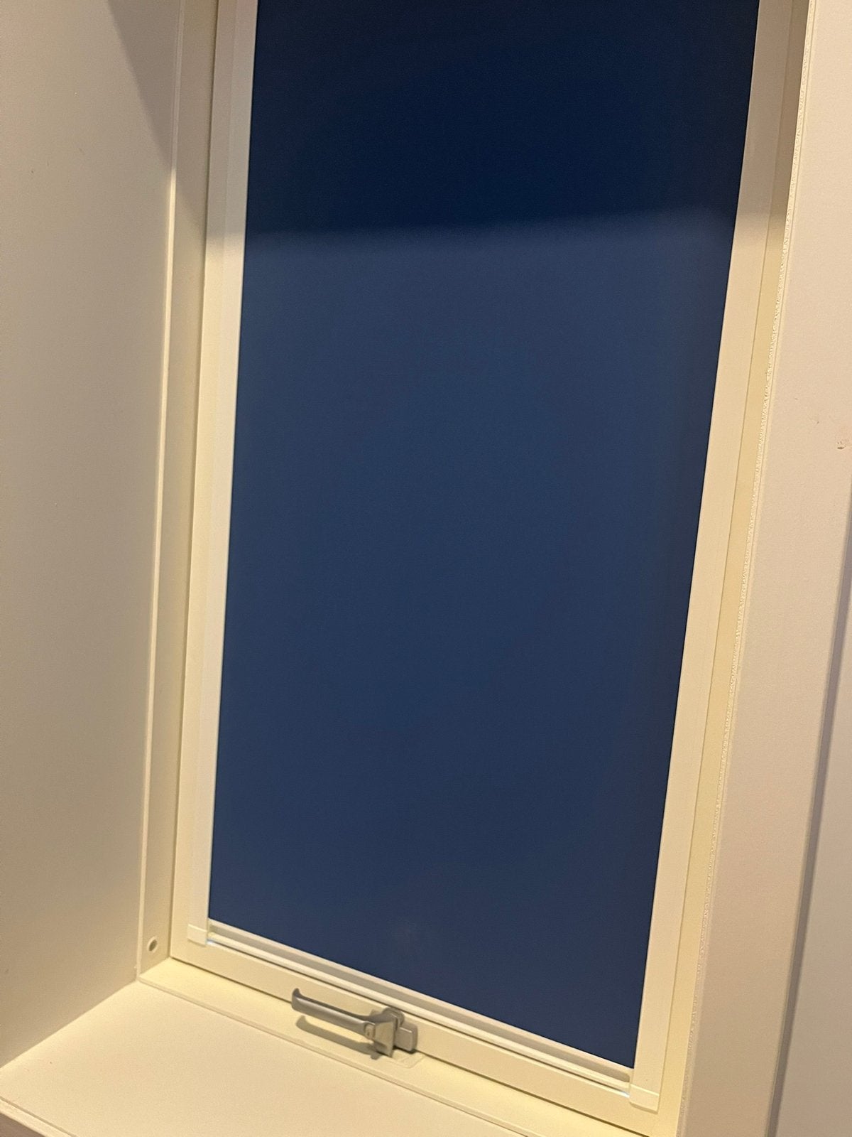 2 rolgordijnen dakramen Fakro 78x140 AL GEDEMONTEERD, Ophalen, Zo goed als nieuw, Rolgordijn