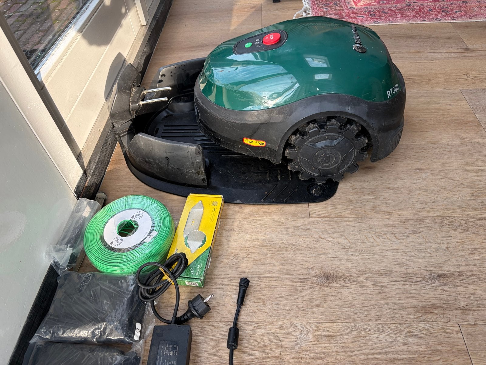 Robomow RT300 Robotmaaier - Zo goed als nieuw