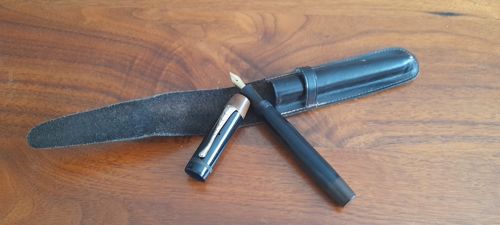 Vulpen merk Parix met gouden nib., Ophalen of Verzenden, Vulpen, Overige merken