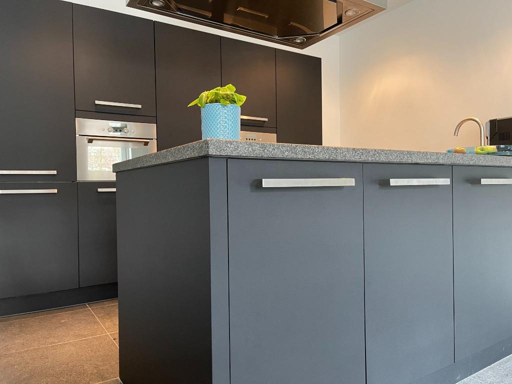 Keuken wrappen? Bespaar duizenden euro's met een nieuwe look, 24-uursservice