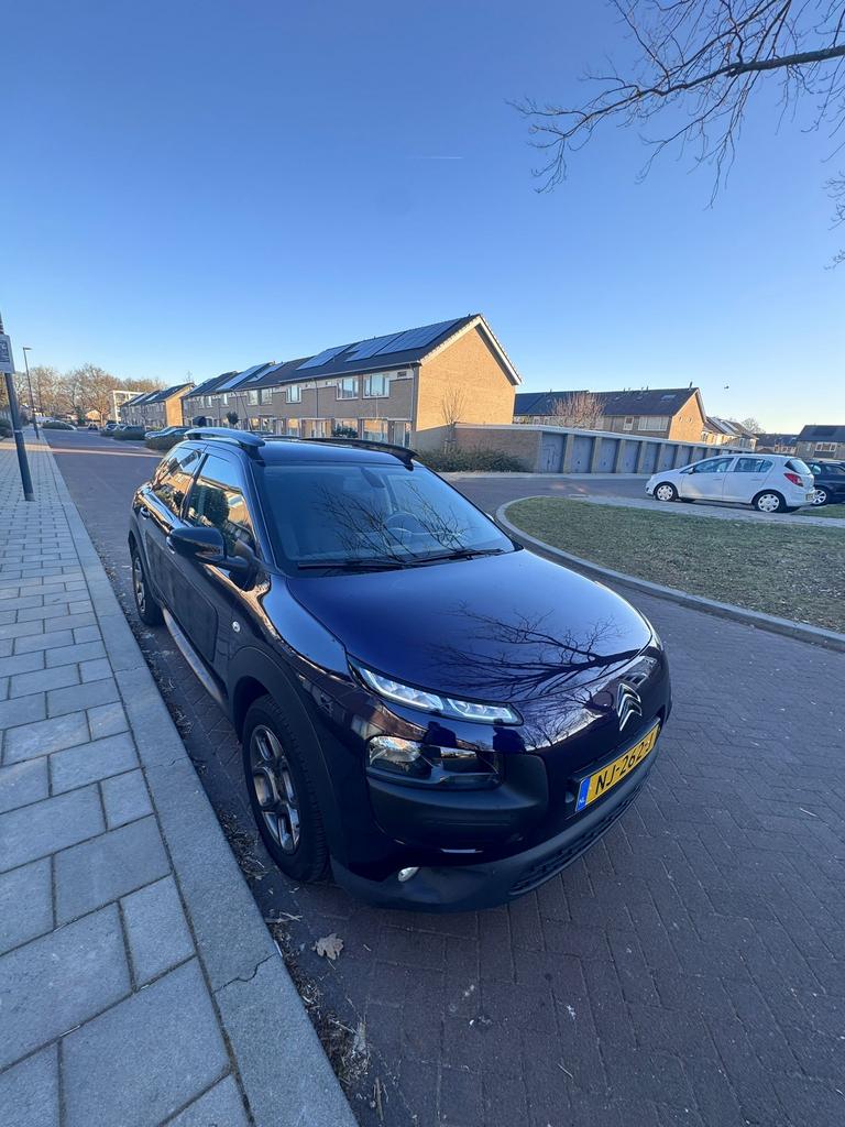 Citroën C4 Cactus 1.2 VTI 82 2017. Nieuwe APK, Voorwielaandrijving, Stof, Euro 6, 82 pk