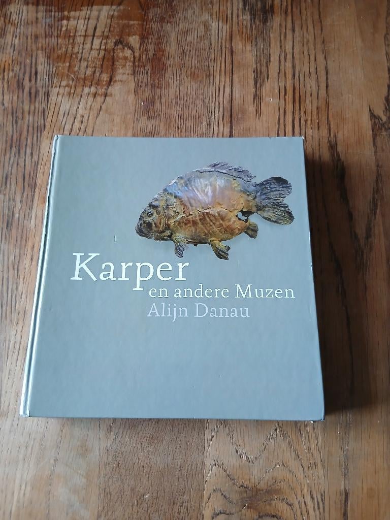 Karperboek, Ophalen of Verzenden, Zo goed als nieuw, Overige typen
