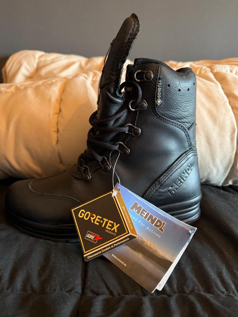 Nieuwe Meindl Gore-Tex boots waterdicht nooit gedragen (39), Zwart, Nieuw, Ophalen of Verzenden, Werkschoenen