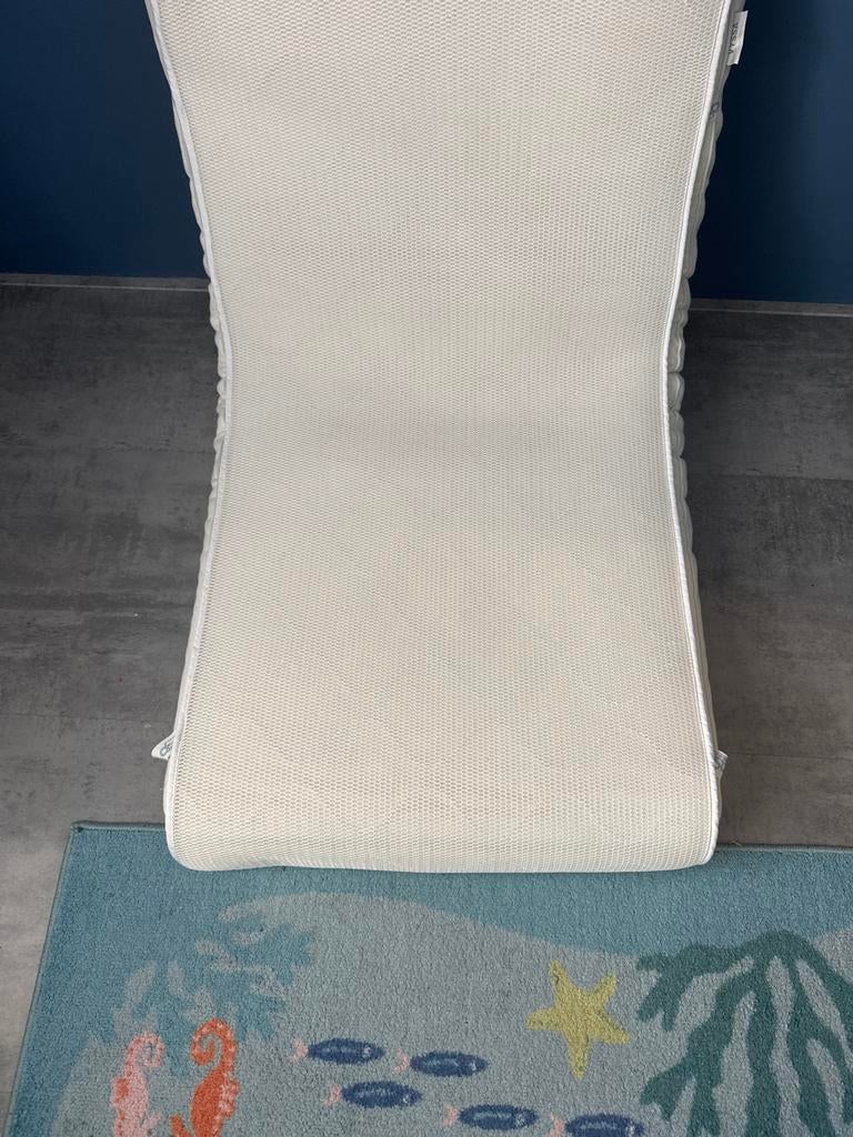 Vyssa Matras 60/120 + Aerosleep Topper - Zo goed als nieuw, Ophalen of Verzenden, Zo goed als nieuw, Ledikant