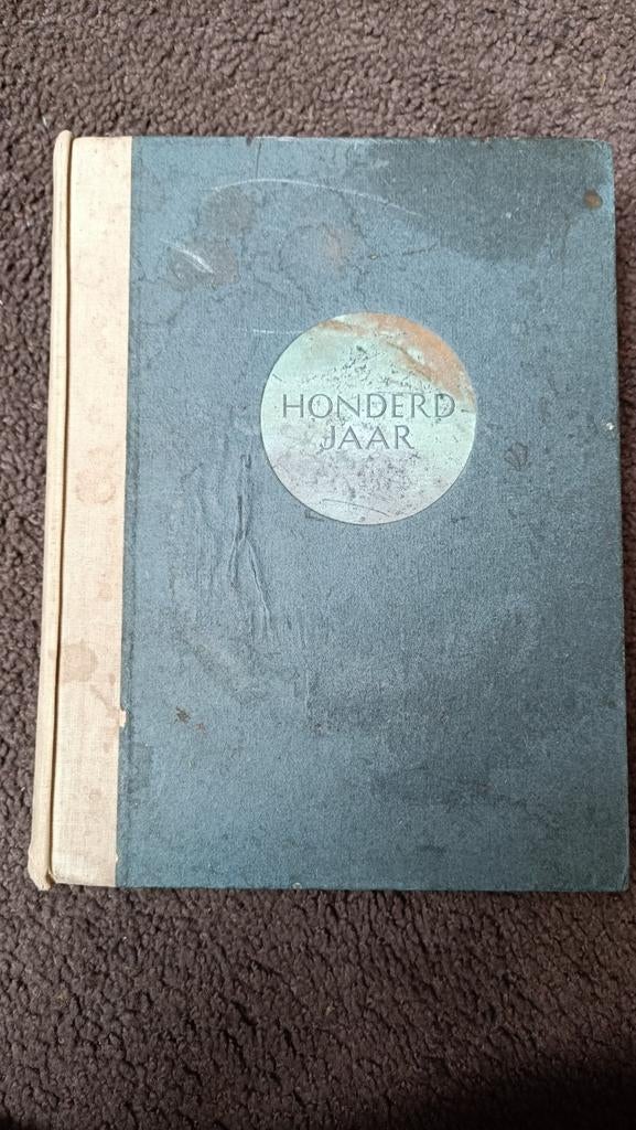 C.J. van Houten & Zoon - 100 Jaar Jubileum Uitgave 1928, Boeken, Overige Boeken, Gelezen, Ophalen of Verzenden