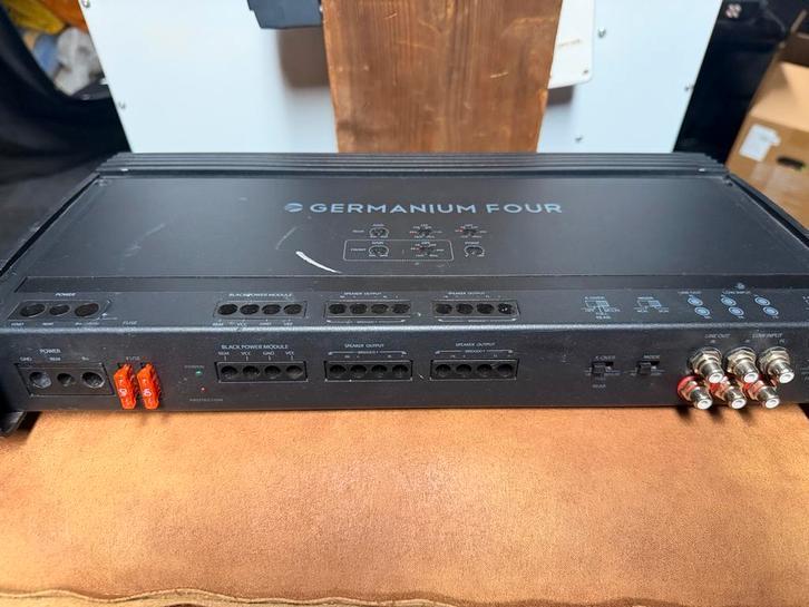 Rainbow Germanium Four 4-kanaal Versterker - Topklasse!, Auto diversen, Autospeakers, Ophalen of Verzenden, Gebruikt