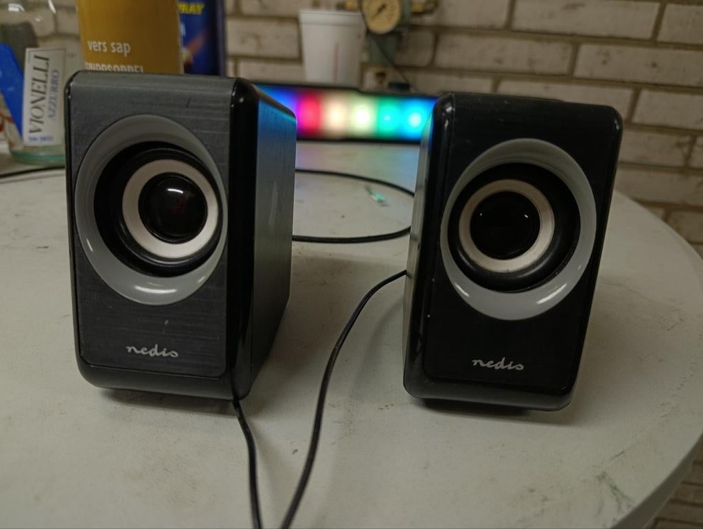 Nedis Speakerset - Goede staat, Ophalen of Verzenden, Gebruikt, Front, Rear of Stereo speakers, Overige merken