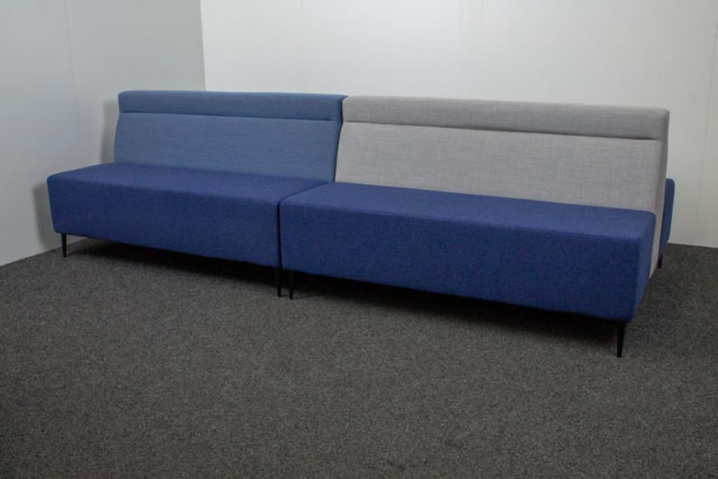 MR Design | Ontvangstbank | Wachtruimtebank, Huis en Inrichting, 125 tot 150 cm, 300 cm of meer, Ophalen of Verzenden, Zo goed als nieuw