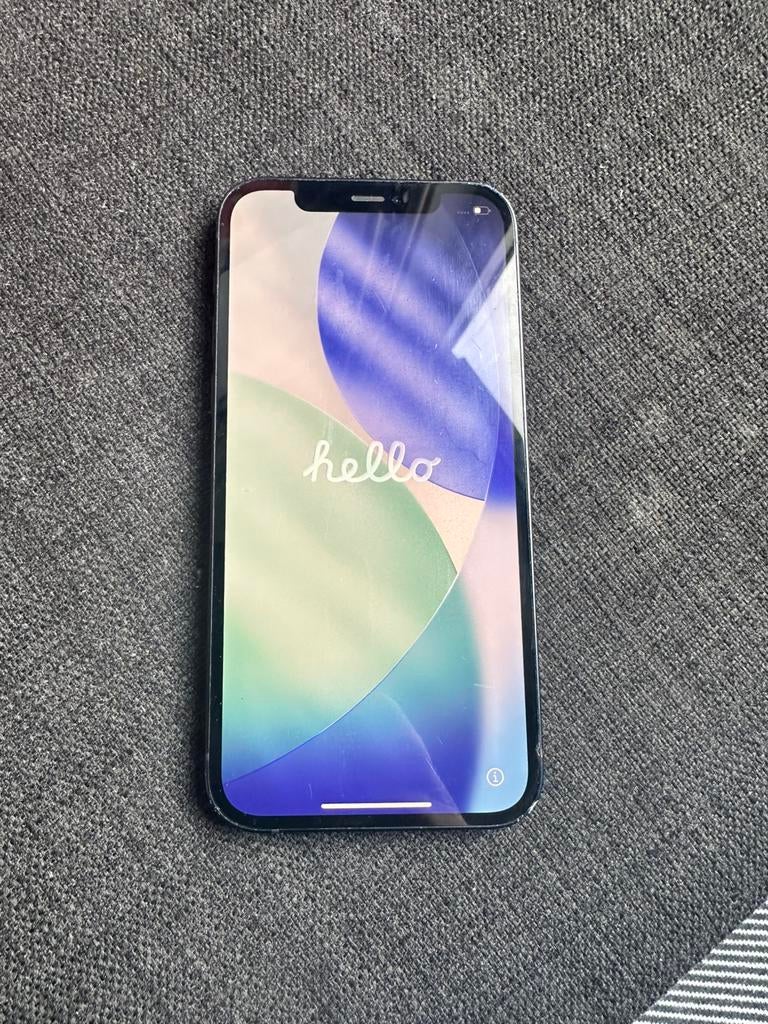 Iphone 12 kapotte achterkant, Telecommunicatie, Mobiele telefoons | Apple iPhone, Ophalen, Zwart, IPhone 12, Zonder simlock