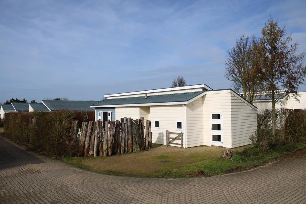 Vakantiehuis huren strandpark De Zeeuwse Kust, Bemiddelingsbureau, 2 slaapkamers, Zeeland, Recreatiepark