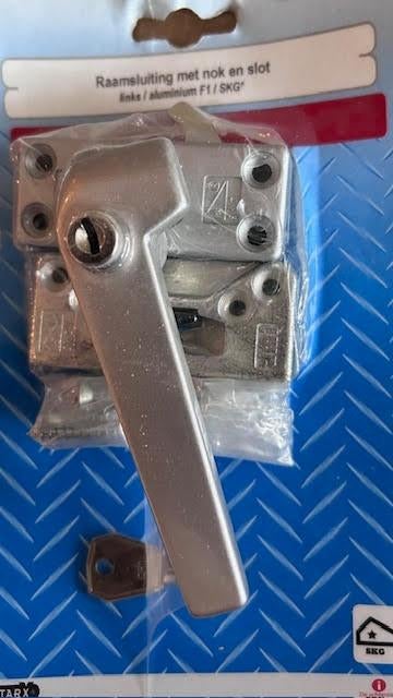 Raamsluiting Starx met nok en slot links aluminium F1/SKG*, Ophalen of Verzenden, Nieuw