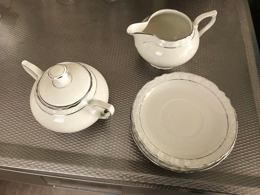 Vintage porseleinen theeservies met zilveren rand, Ophalen of Verzenden