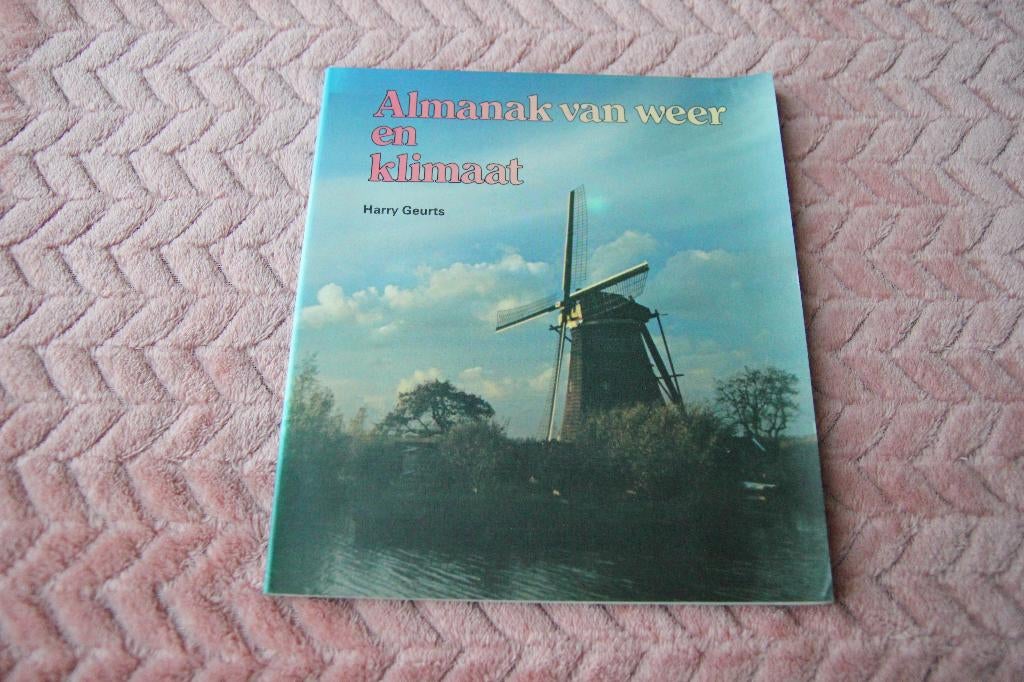 Almanak van weer en klimaat, Ophalen of Verzenden, Gelezen