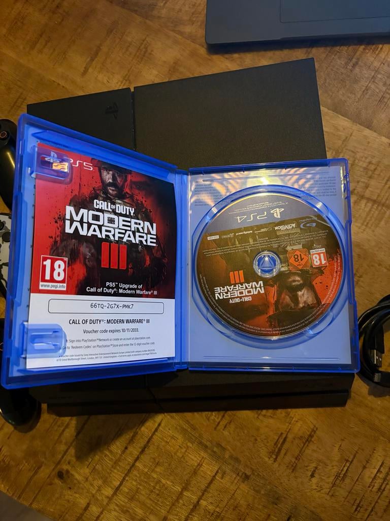 PlayStation 4 1TB - Inclusief Controllers & Game!, Spelcomputers en Games, Spelcomputers | Sony PlayStation 4, Gebruikt, Original