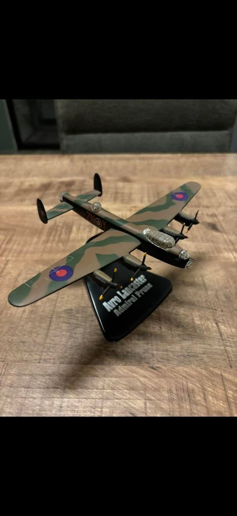 Avro Lancaster 1/144 nieuw in doos, Hobby en Vrije tijd, Modelbouw | Vliegtuigen en Helikopters, Ophalen of Verzenden, Zo goed als nieuw