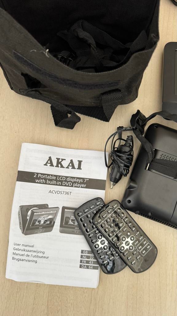 Draagbare Akai DVD-speler met 2 schermen, Ophalen of Verzenden, Gebruikt, Dvd-speler, Draagbaar