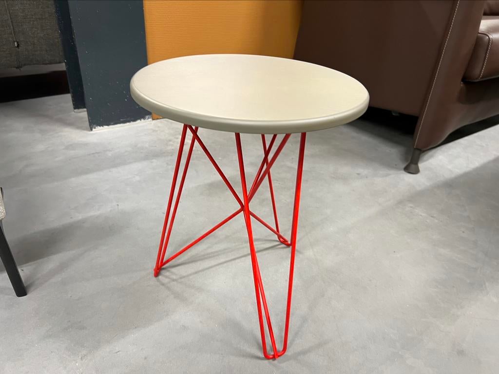 Nieuw Spectrum Ijhorst bijzettafel Design Tafel Rood