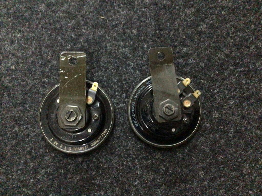 Honda NTV 650 Claxon Set, Ophalen, Gebruikt