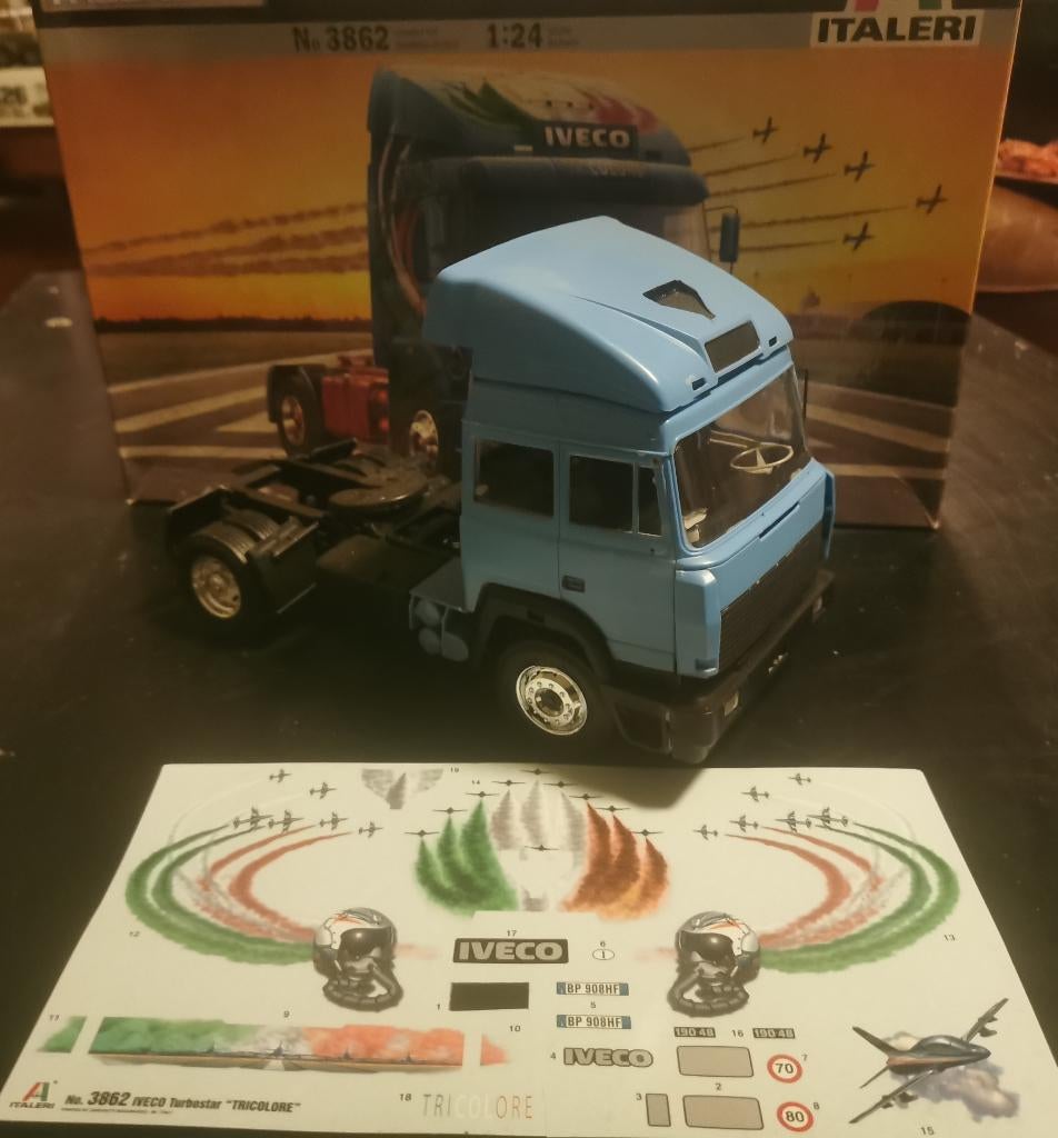 1/24 Italeri Iveco Turbostar "tricolore", Gebruikt, Italeri, Groter dan 1:32, Ophalen of Verzenden