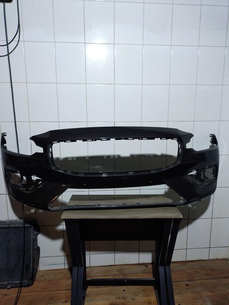 Volvo V60 S60 Voorbumper 31690589, Gebruikt, Voor, Ophalen of Verzenden, Volvo