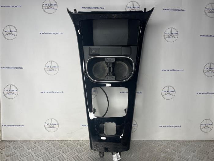 Middenconsoles van een Mercedes A-Klasse, Gebruikt, -, -, 3 maanden garantie