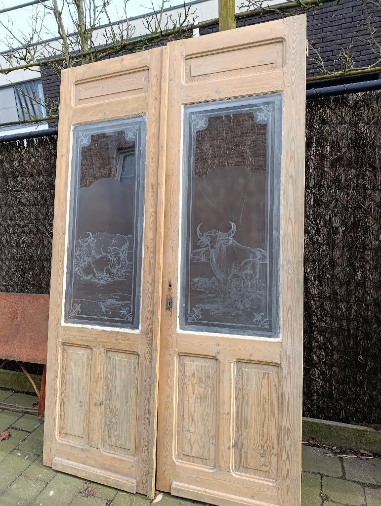 Oude deuren geëtst glas, Ophalen