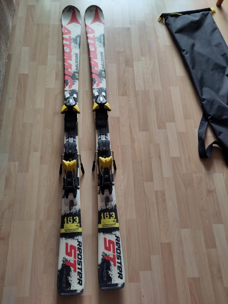 Atomic Redster Ski's 163cm - Piste, Ophalen, 160 tot 180 cm, Gebruikt, Carve