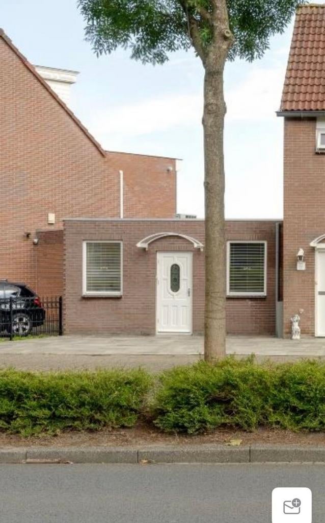TE HUUR Pratktijkruimte ca 35m2, Huizen en Kamers, Kamers te huur