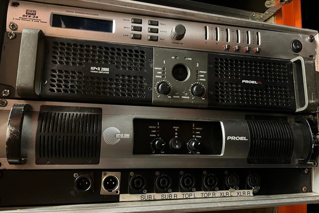 Proel versterkers met flightcase en processor, Gebruikt, Overige typen, Nvt, 120 watt of meer