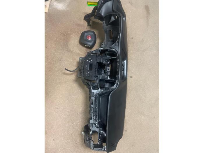 Airbag set + dashboard van een Fiat Doblo, Gebruikt, -, -, Ophalen of Verzenden