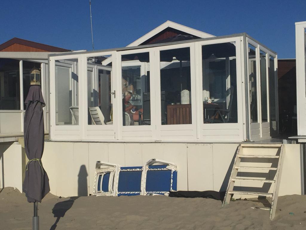 Strandhuis 6 x 4 meter, Ophalen, 3 ramen of meer, Overige typen, 500 cm of meer