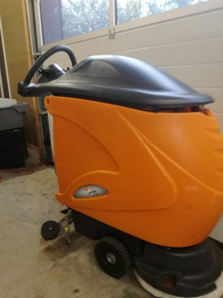 Taski Swingo 755 B BMS schrobmachine schrobzuigmachine, Doe-het-zelf en Verbouw, Reinigingsmachines, Ophalen of Verzenden, Zo goed als nieuw