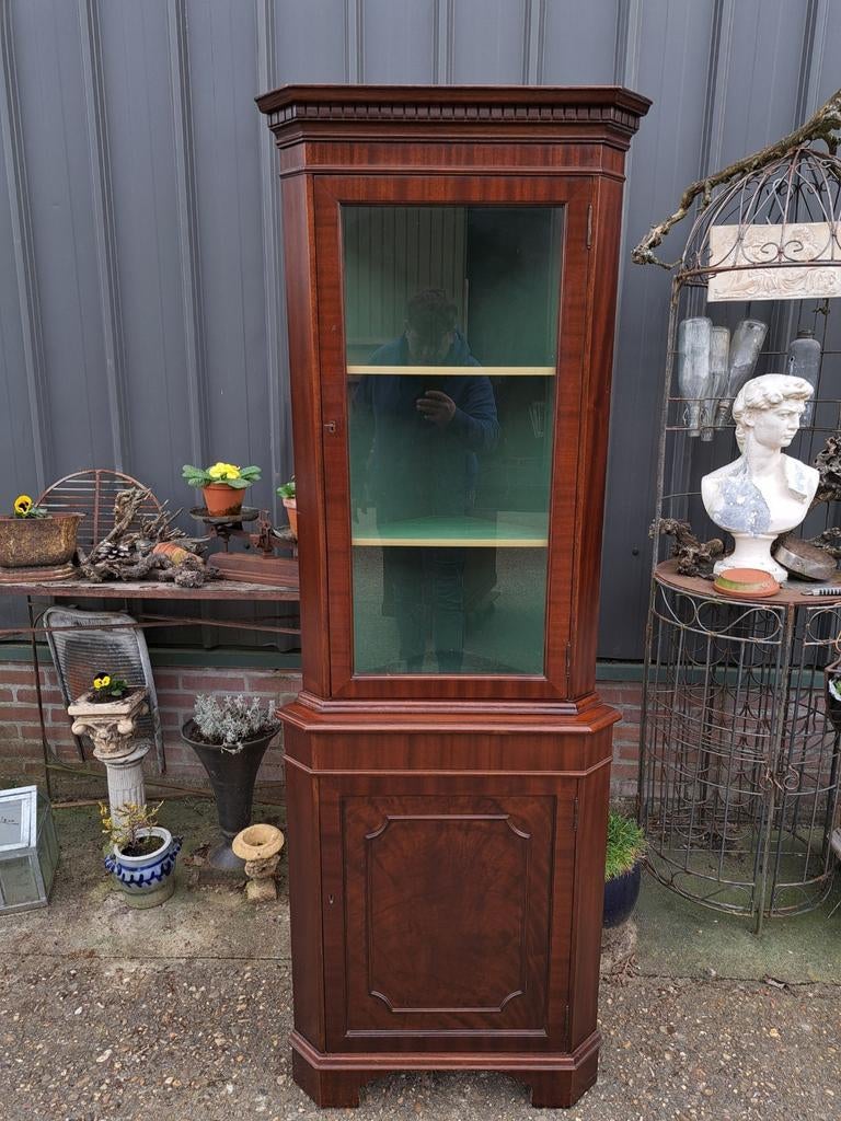 Klassiek hoek vitrine, servies kast afm. 47 x 47cm en 185cm, Huis en Inrichting, Kasten | Vitrinekasten, Ophalen, Zo goed als nieuw