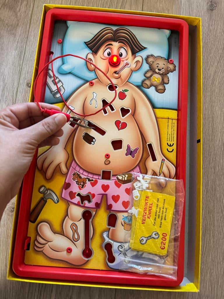 Dokter Bibber spel, Hobby en Vrije tijd, Gezelschapsspellen | Bordspellen, Een of twee spelers, Ophalen, Gebruikt, Reisspel