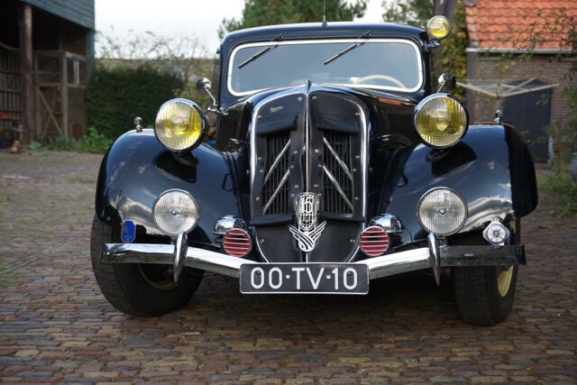 Romantisch trouwvervoer per Citroen Traction Avant 15/6, Met chauffeur, Trouwauto